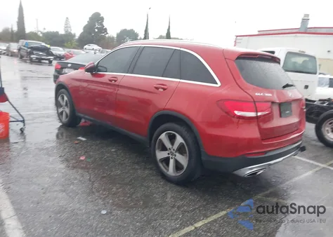 2017 Mercedes-Benz Glc 300 z USA, uszkodzony, nr VIN WDC0G4JB9HV011395